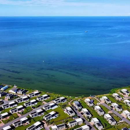 Enkhuizer Ijsselmeerstrand Erste Reihe Mit Zaun Hausnr 204 Holiday home Enkhuizen