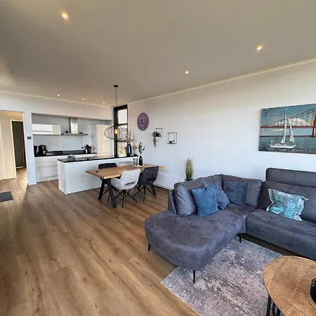 Enkhuizer Ijsselmeerstrand Erste Reihe Mit Zaun Hausnr 204 Vakantiehuis *